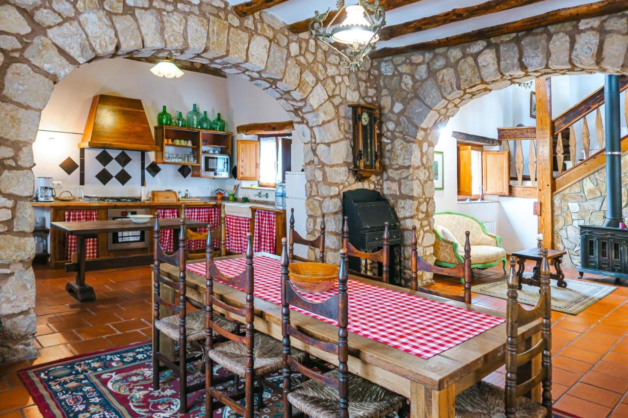 Masia Pou De La Vinya Сиджес Экстерьер фото