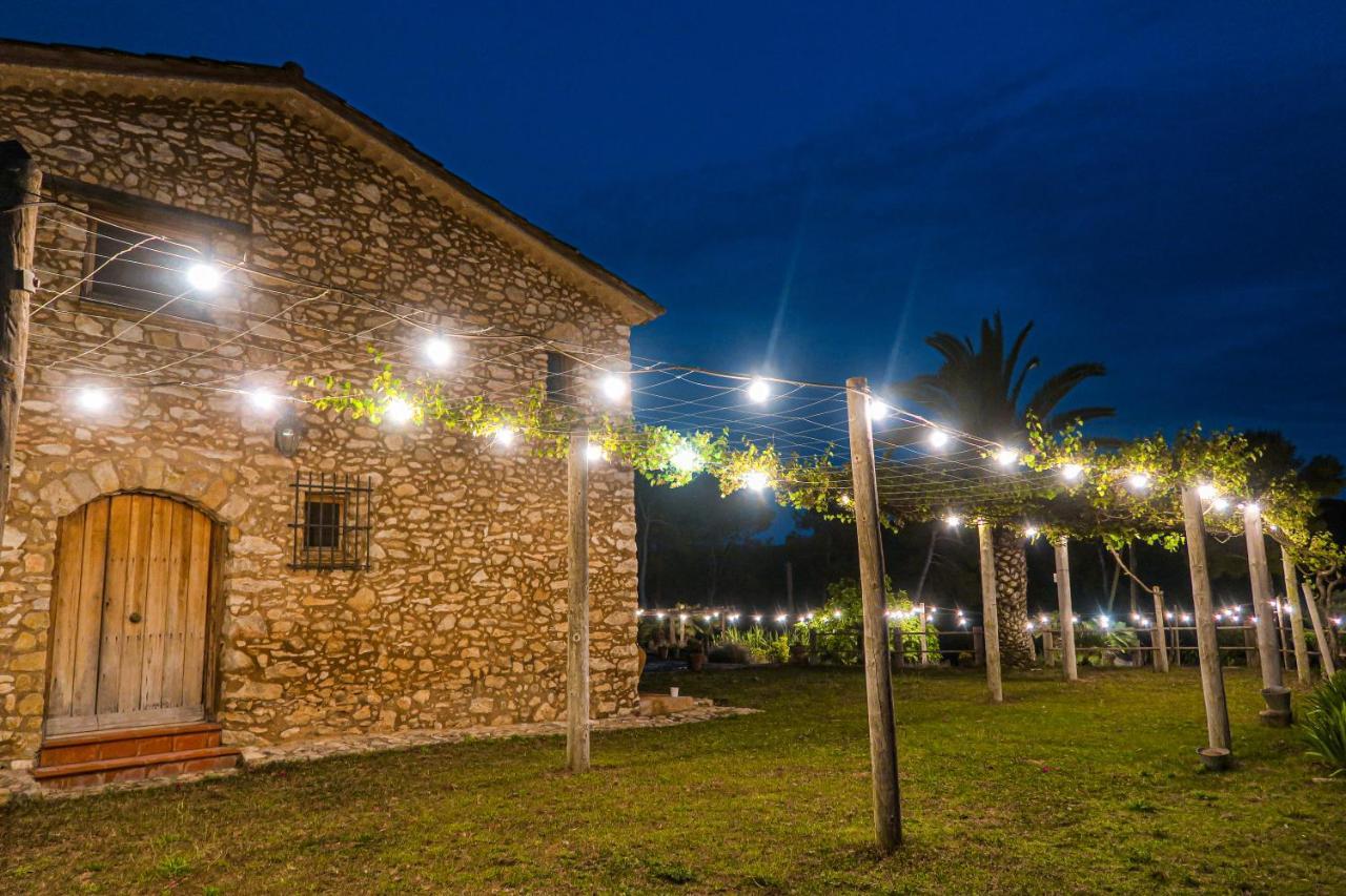 Masia Pou De La Vinya Сиджес Экстерьер фото